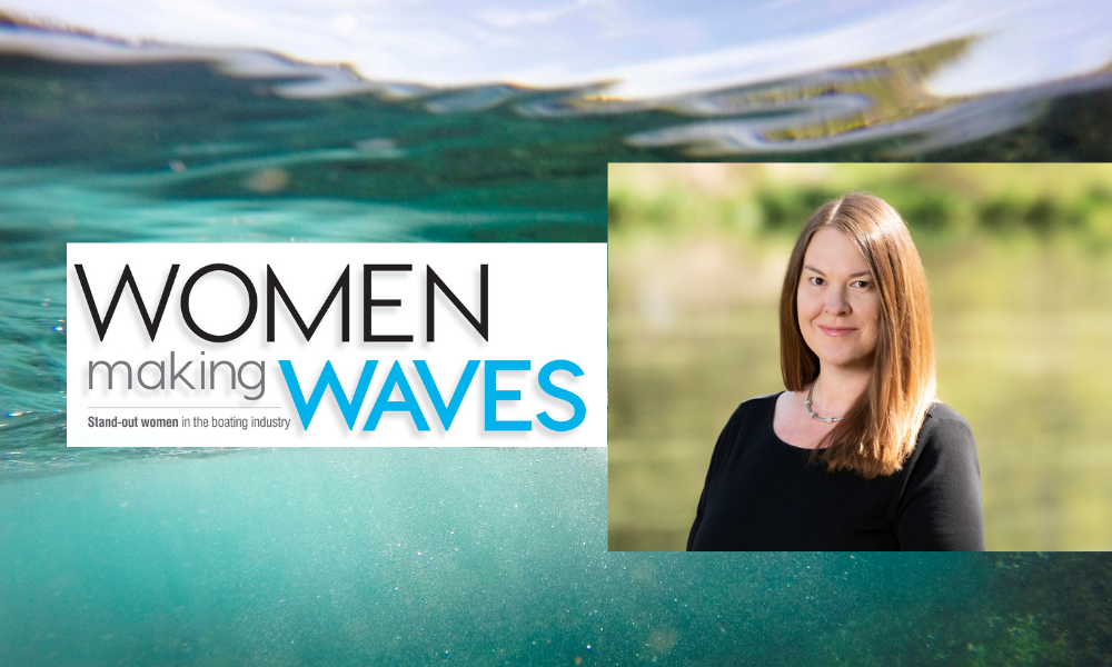 women waves